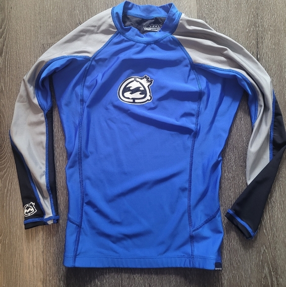 Billabong swim shirt Size Medium - Picture 1 of 3